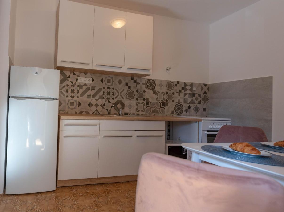 فيلا Apartman Duce Milka المظهر الخارجي الصورة