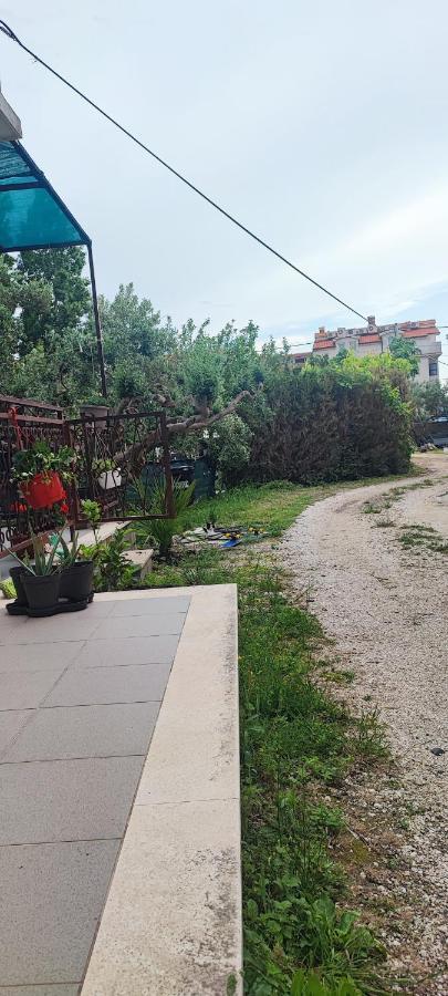فيلا Apartman Duce Milka المظهر الخارجي الصورة